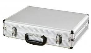 Чемодан  пустой